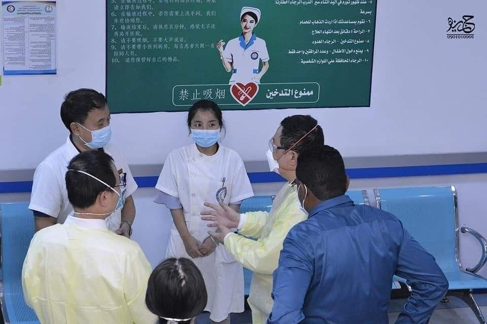 فريق الخبراء الطبيين الصينيين ينفي كل الشائعات التي راجت في الاسافير ويؤكدون ت…