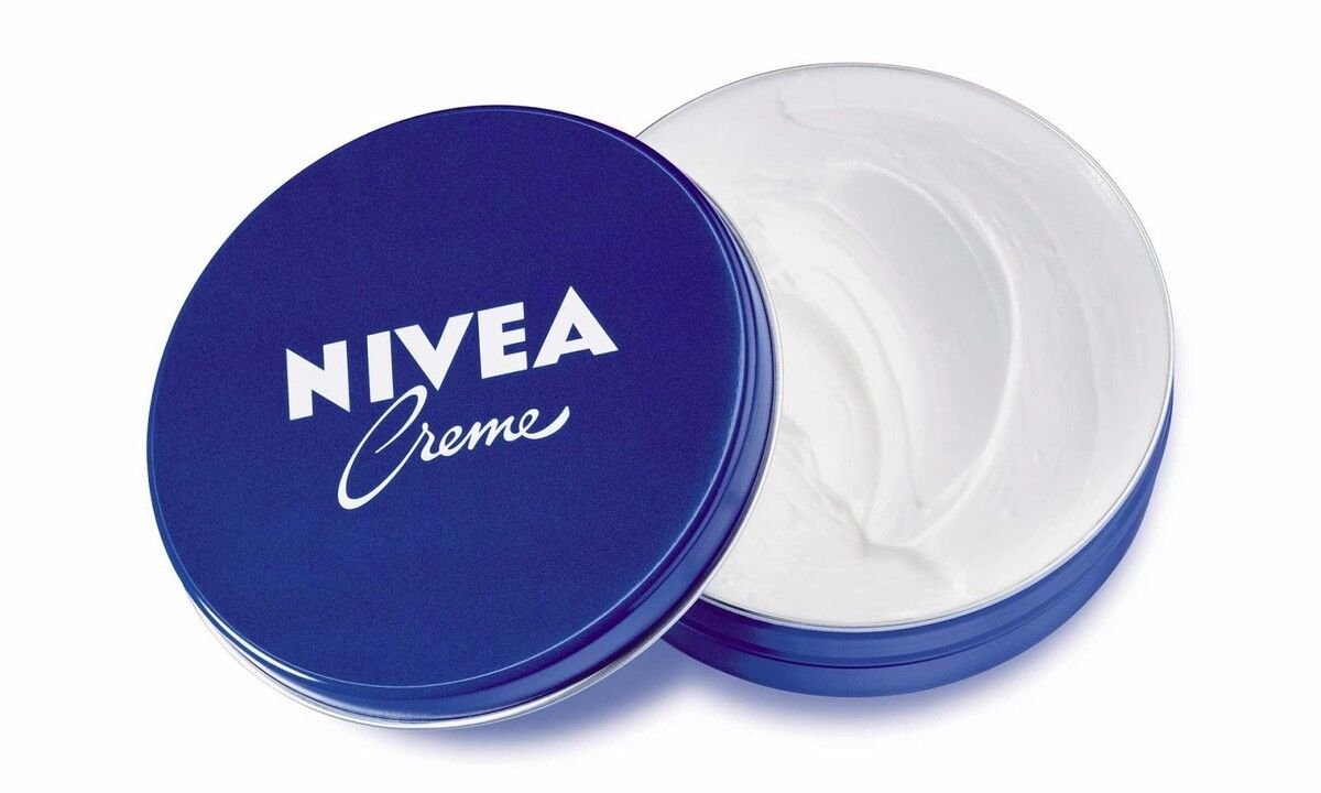 NIVEA Creme (The Blue Tin)